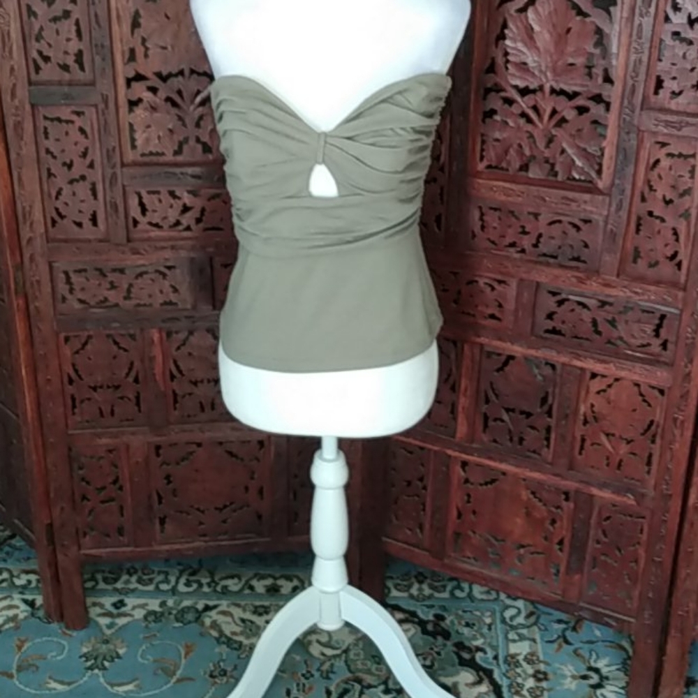 Women's tops